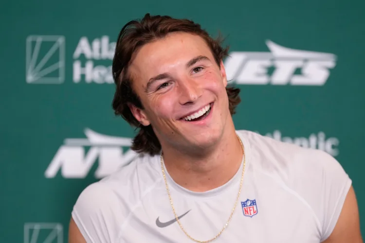 Jets rookie QB Cade Klubnik is confident, not cocky as he prepares for his NFL debut